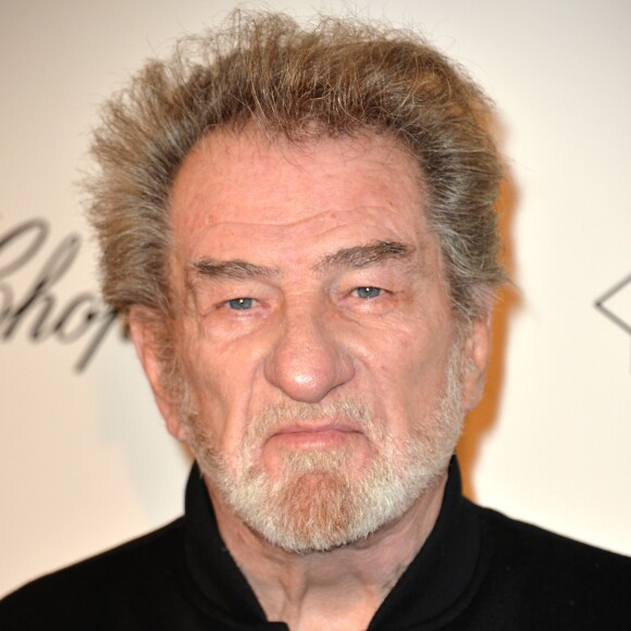 Eddy Mitchell - Avant première du film "Un + Une" de Claude Lelouch à l'UGC Normandie à Paris le 23 novembre 2015