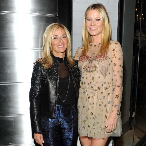 Lisa Gersh(Goop CEO), Gwyneth Paltrow à l'inauguration de sa boutique Goop Mrkt à New York et le lancement de la collection capsule Valentino x Goop, le 2 décembre 2015.