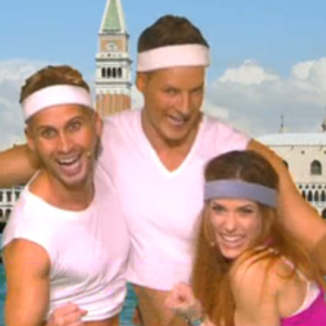 Matthieu Delormeau retrouve ses amisCapucine Anav et Benoît Dubois dans sa nouvelle "Delormeau Dance". Touche pas à mon poste : C'est que de l'amour sur D8, le 20 novembre 2015.