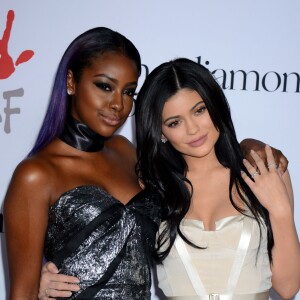 Justine Skye et Kylie Jenner lors du 2e Diamond Ball annuel organisé par Rihanna et l'association The Clara Foundation au Barker Hanger à Los Angeles, le 10 décembre 2015.