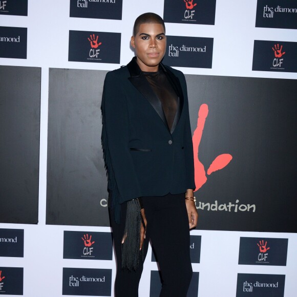 EJ Johnson lors du 2e Diamond Ball annuel organisé par Rihanna et l'association The Clara Foundation au Barker Hanger à Los Angeles, le 10 décembre 2015.