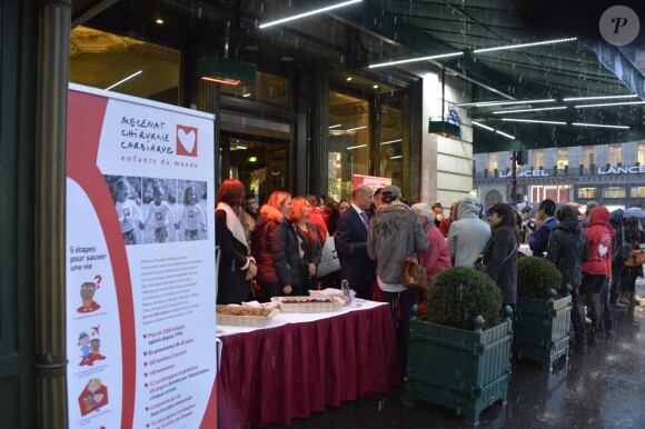 Exclusif - Opération "Les goûters du coeur" pour Mécénat Chirurgie Cardiaque au Café de la Paix à Paris le 8 décembre 2015.
