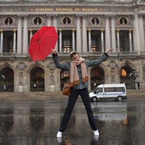 Exclusif - Inès de la Fressange est la marraine de l'opération "Les goûters du coeur" pour Mécénat Chirurgie Cardiaque au Café de la Paix à Paris le 8 décembre 2015.