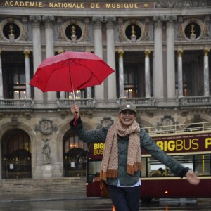 Exclusif - Inès de la Fressange est la marraine de l'opération "Les goûters du coeur" pour Mécénat Chirurgie Cardiaque au Café de la Paix à Paris le 8 décembre 2015.