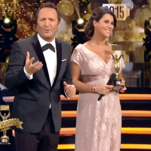 Karine Ferri, enceinte et sublime dans l'émission Les Z'awards de la télé sur TF1. Le 11 décembre 2015.