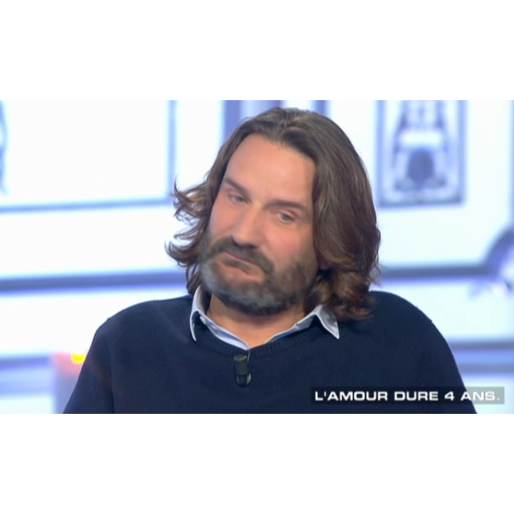 Frédéric Beigbeder se confie sur sa fille et sa compagne Lara. Emission "Salut les Terriens !", sur Canal+, le 12 décembre 2015.