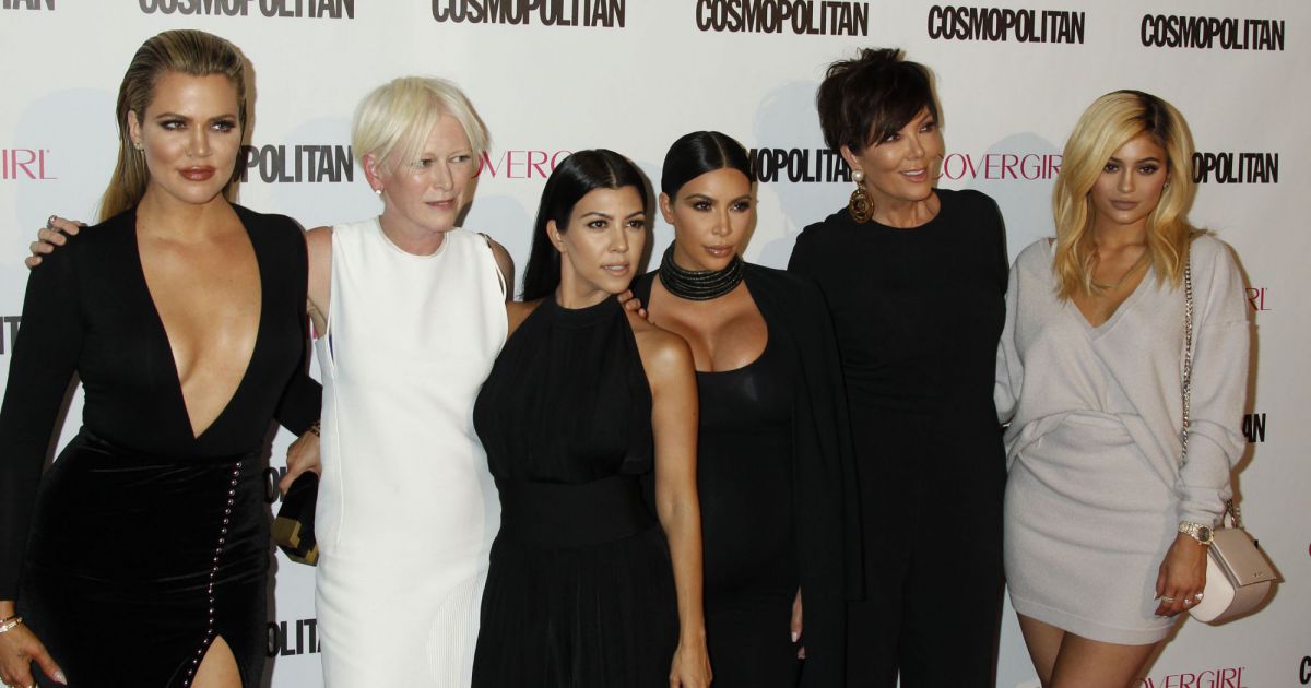 Kris Jenner Entourée De Ses Filles Khloé Kardashian Kourtney