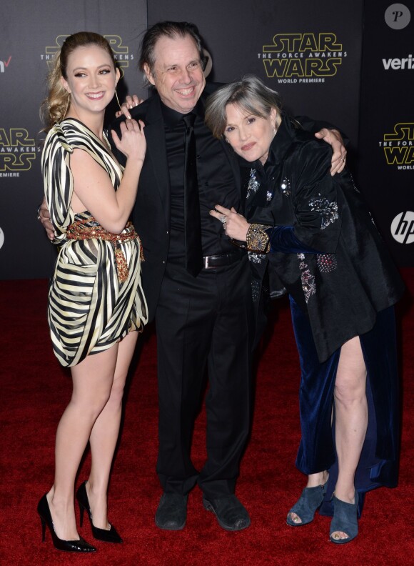 Billie Catherine Lourd et Carrie Fisher - Première de "Star Wars : le réveil de la force" à Los Angeles le 14 décembre 2015.