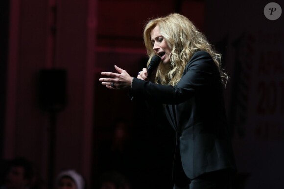 Lara Fabian - Concert de la 11e édition des Trophées de la fédération des APAJH au Carrousel du Louvres à Paris le 10 novembre 2015. © CVS / Bestimage