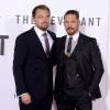 Leonardo DiCaprio et Tom Hardy à la première de 'The Revenant' au TCL Chinese Theatre à Hollywood, le 16 décembre 2015.