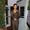 Rihanna quitte le Giorgio Baldi à Santa Monica, habillée d'une veste courte et d'une robe Awaveawake et chaussée de sandales Tom Ford. Le 11 décembre 2015.