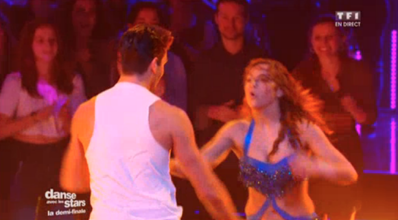Priscilla, Christophe Licata et Chris Marques, dans la demi-finale de Danse avec les stars 6, le vendredi 18 décembre 2015 sur TF1.