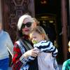 Gwen Stefani est allée à l'église avec ses enfants Kingston, Zuma et Apollo à Studio City. Le petit Zuma porte la même mèche noire que sa maman! Le 12 décembre 2015