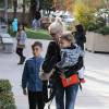 Exclusif - Gwen Stefani emmène ses enfants Kingston, Zuma et Apollo à l'église à Los Angeles, le 6 décembre 2015