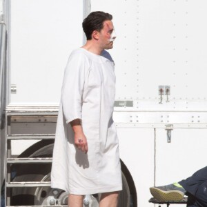 Exclusif - Ben Affleck, le nez cassé sur le tournage de 'Live By Night' à Los Angeles, le 8 décembre 2015.