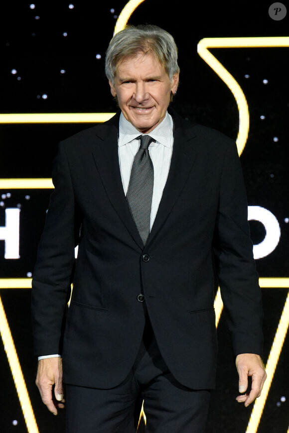 Harrison Ford - Première européenne de "Star Wars : Le réveil de la force" au cinéma Odeon Leicester Square de Londres le 16 décembre 2015.