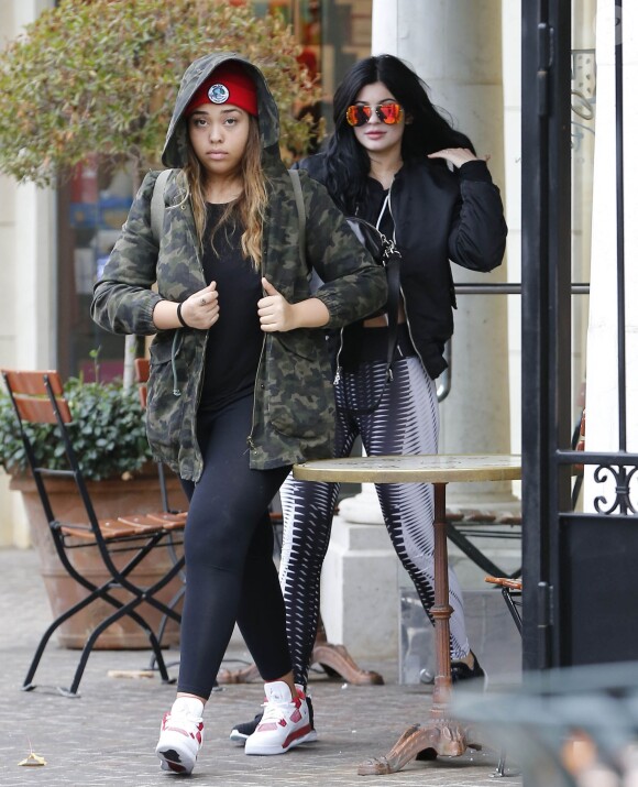 Kylie Jenner et Jordyn Woods à Calabasas, Los Angeles, le 19 décembre 2015.