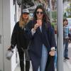Kendall Jenner et Hailey Baldwin font du shopping à Malibu, Los Angeles, le 19 décembre 2015.