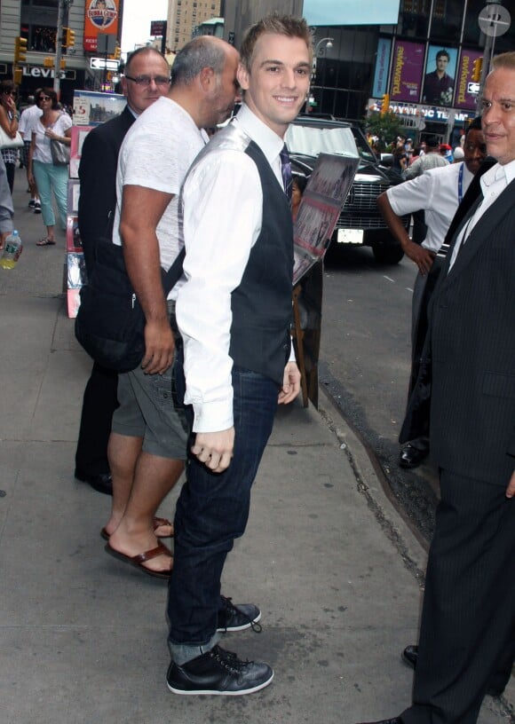 Aaron Carter sort des studios ABC à New York, le 27 juillet 2012