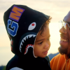 Chris Brown, papa envoûté par sa fille Royalty dans le clip de la chanson "Little More (Royalty)". Décembre 2015.