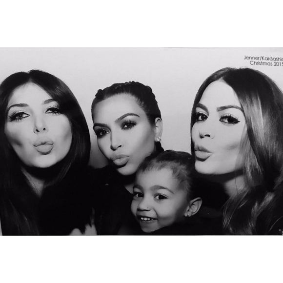 Brittny Gastineau, Kim Kardashian, North West et Carla DiBello fêtent le réveillon de Noël à Los Angeles. Nuit du 24 et 25 décembre 2015.