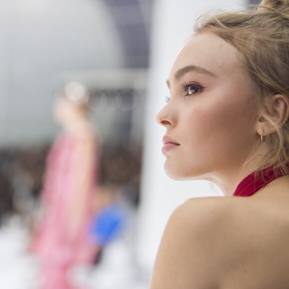 Lily-Rose Depp - People au défilé de mode "Chanel", collection prêt-à-porter printemps-été 2016, au Grand Palais à Paris le 6 Octobre 2015