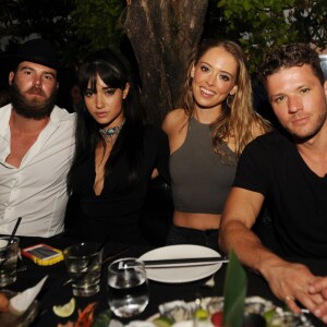 Exclusive - Matt Sinnreich, Joanna Galis, Paulina Slagter, Ryan Phillippe au Baoli à Miami, le 2 janvier 2016