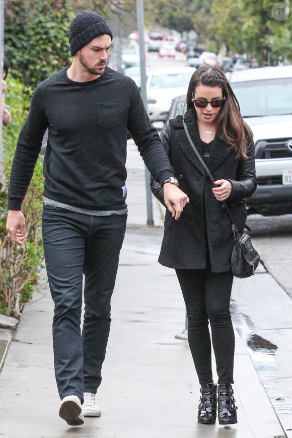Lea Michele va déjeuner au restaurant avec son petit-ami Matthew Paetz à West Hollywood, le 22 décembre 2015.