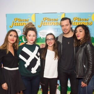 Joyce Jonathan, le groupe L.E.J (Lucie, Elisa, Juliette) et Brice Conrad - Lancement de la 27ème édition de l'Opération Pièces Jaunes au centre hospitalier (hôpital Delafontaine) de Saint-Denis, le 6 janvier 2015.06/01/2016 - Saint-Denis