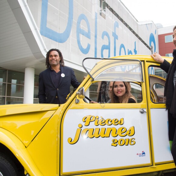 Christian Karembeu (parrain de l'Opération Pièces Jaunes), Joyce Jonathan et Anne Barrère - Lancement de la 27ème édition de l'Opération Pièces Jaunes au centre hospitalier (hôpital Delafontaine) de Saint-Denis, le 6 janvier 2015.06/01/2016 - Saint-Denis