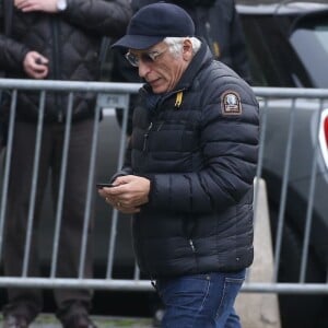 Gérard Darmon - Obsèques de Michel Delpech en l'église Saint-Sulpice à Paris, le 8 janvier 2016.