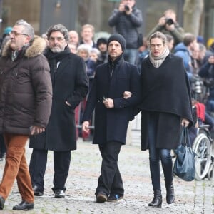 Calogero et sa compagne Marie Bastide - Obsèques de Michel Delpech en l'église Saint-Sulpice à Paris, le 8 janvier 2016.