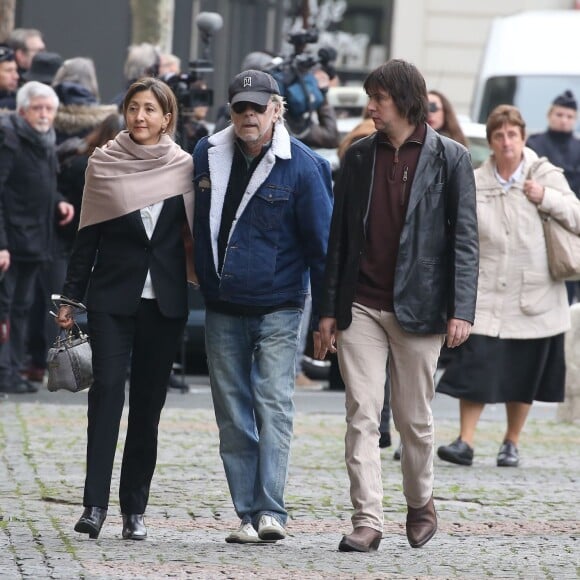 Ingrid Betancourt et le chanteur Renaud - Obsèques de Michel Delpech en l'église Saint-Sulpice à Paris, le 8 janvier 2016.