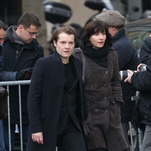 Bénabar et sa femme Stéphanie - Obsèques de Michel Delpech en l'église Saint-Sulpice à Paris, le 8 janvier 2016.