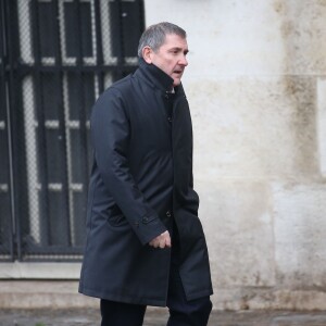 Yves Calvi - Obsèques de Michel Delpech en l'église Saint-Sulpice à Paris, le 8 janvier 2016.