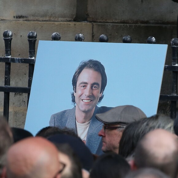 Sorties des obsèques de Michel Delpech en l'église Saint-Sulpice à Paris, le 8 janvier 2016.