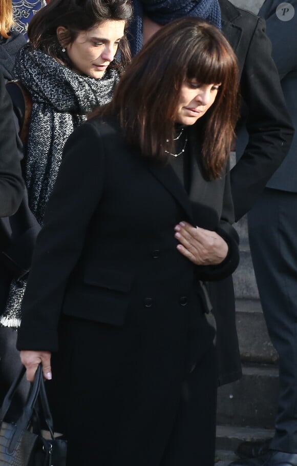 Pauline Delpech et Geneviève Delpech - Sorties des obsèques de Michel Delpech en l'église Saint-Sulpice à Paris, le 8 janvier 2016.