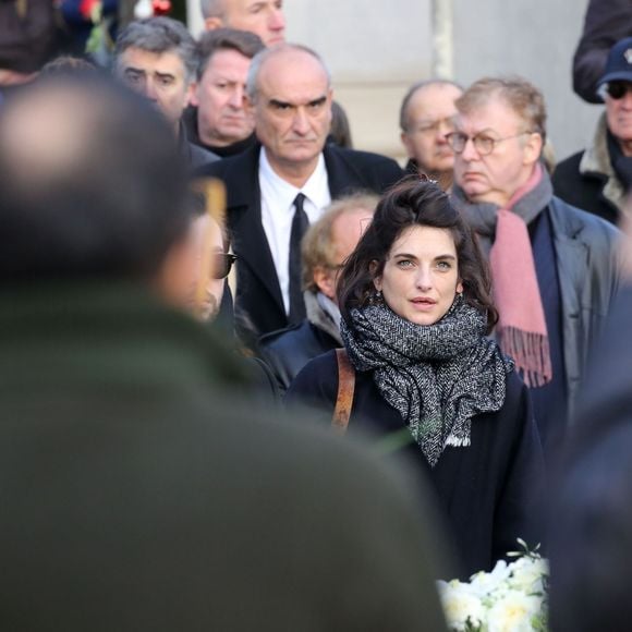 Pauline Delpech - Inhumation de Michel Delpech au cimetière du Père-Lachaise à Paris, le 8 janvier 2016.