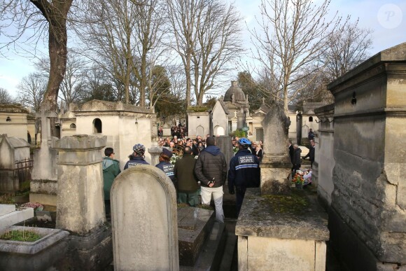Inhumation de Michel Delpech au cimetière du Père-Lachaise à Paris, le 8 janvier 2016.