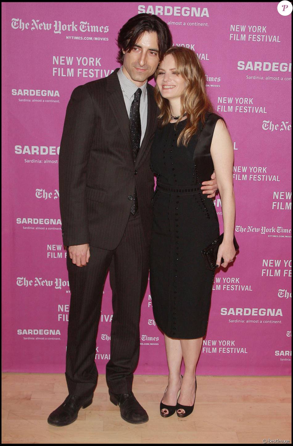 Jennifer Jason Leigh et Noah Baumbach à New York en 2007 Purepeople