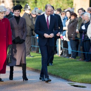 La reine Elisabeth II d'Angleterre, le prince Philip, le prince William et la duchesse de Cambridge, Catherine Kate Middleton célèbrent le 100 ème anniversaire du retrait final de la péninsule de Gallipoli pendant la 1 ère guerre mondiale au Mémorial de Sandrigham le 10 janvier 2016. Ils ont assisté un plus tôt en l'église Mary Magdalene à une messe où la famille Middleton était invitée par la reine.