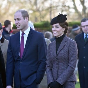 La reine Elisabeth II d'Angleterre, le prince Philip, le prince William et la duchesse de Cambridge, Catherine Kate Middleton célèbrent le 100 ème anniversaire du retrait final de la péninsule de Gallipoli pendant la 1 ère guerre mondiale au Mémorial de Sandrigham le 10 janvier 2016. Ils ont assisté un plus tôt en l'église Mary Magdalene à une messe où la famille Middleton était invitée par la reine.