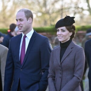 La reine Elisabeth II d'Angleterre, le prince Philip, le prince William et la duchesse de Cambridge, Catherine Kate Middleton célèbrent le 100 ème anniversaire du retrait final de la péninsule de Gallipoli pendant la 1 ère guerre mondiale au Mémorial de Sandrigham le 10 janvier 2016. Ils ont assisté un plus tôt en l'église Mary Magdalene à une messe où la famille Middleton était invitée par la reine.