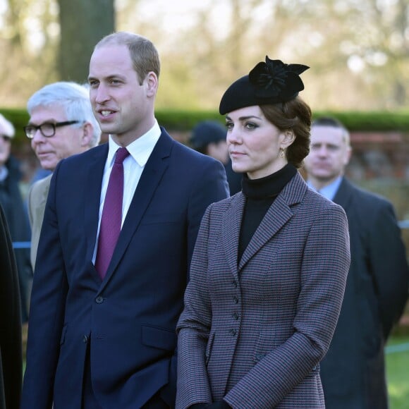 La reine Elisabeth II d'Angleterre, le prince Philip, le prince William et la duchesse de Cambridge, Catherine Kate Middleton célèbrent le 100 ème anniversaire du retrait final de la péninsule de Gallipoli pendant la 1 ère guerre mondiale au Mémorial de Sandrigham le 10 janvier 2016. Ils ont assisté un plus tôt en l'église Mary Magdalene à une messe où la famille Middleton était invitée par la reine.