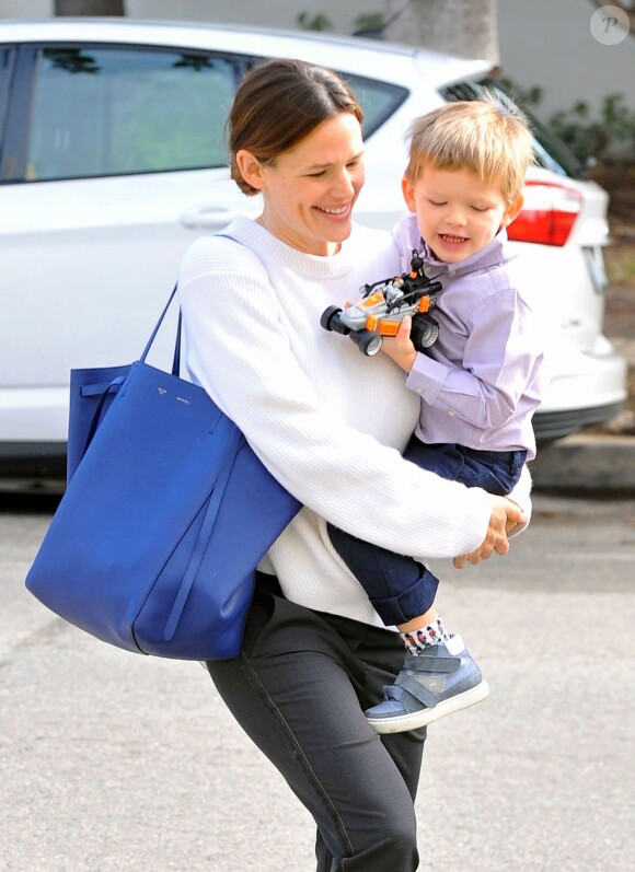 Jennifer Garner emmène ses enfants Samuel et Violet à l'église à Los Angeles, le 10 janvier 2016