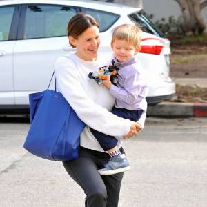 Jennifer Garner emmène ses enfants Samuel et Violet à l'église à Los Angeles, le 10 janvier 2016