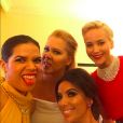 America Ferrera a posté un selfie génial avec Eva Longoria, Amy Schumer et Jennifer Lawrence lors des Golden Globes 2016