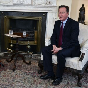 La reine Rania de Jordanie, reçue le 8 janvier 2016 au 10 Downing Street par le Premier ministre britannique David Cameron, a pu évoquer avec lui la crise syrienne. L'épouse du roi Abdullah II entamait un tour d'Europe pour trouver des soutiens pour la Jordanie et des solutions face au nombre des réfugiés syriens.