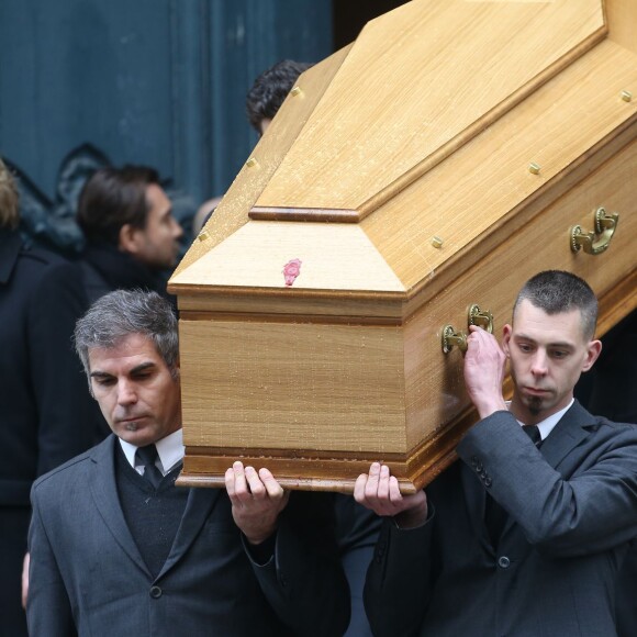 Cercueil - Sorties - Obsèques de Michel Galabru en l'église Saint-Roch à Paris le 12 janvier 2016.