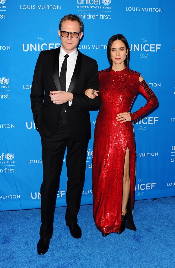 Jennifer Connelly et son mari Paul Bettany au bal de l'UNICEF en l'honneur de David Beckham à Los Angeles, le 12 janvier 2016.